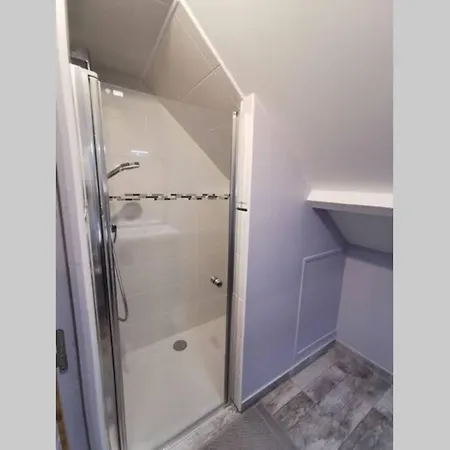Duplex 1Ere Etage D'Un Pavillon En Centre Ville Le Plessis-Belleville