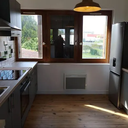 Duplex 1Ere Etage D'Un Pavillon En Centre Ville 公寓